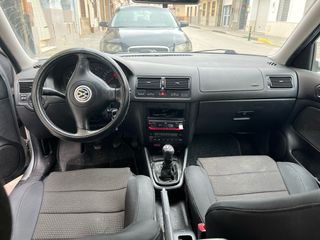 Wolkswagen Golf 2002