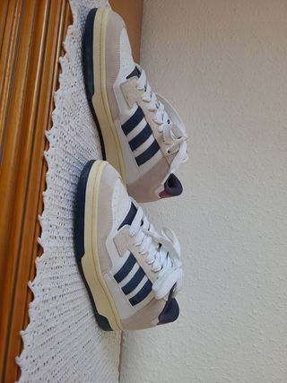 Zapatilla Adidas Rapid Court Low Beige/Blanco