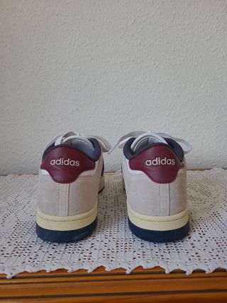 Zapatilla Adidas Rapid Court Low Beige/Blanco