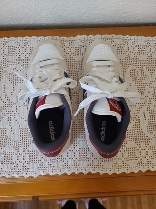 Zapatilla Adidas Rapid Court Low Beige/Blanco