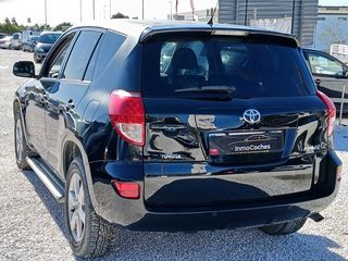 Toyota Rav4 2.0 VVT-i Executive