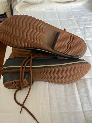 Botas Sorel Talla 42 Marrón y Negro