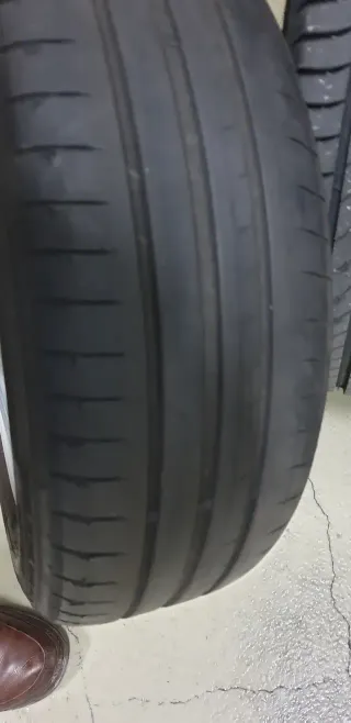 Llanta y Neumático Renault