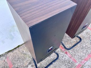 Altavoces Sansui S 53 + soportes de altavoz