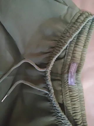 Pantalones chándal verde Primark Talla XS