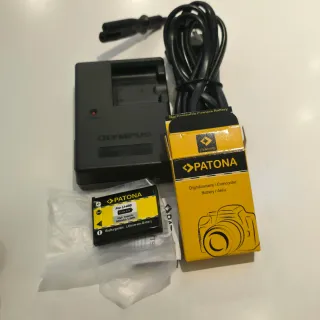 Caricabatterie Olympus e batteria nuova