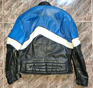 Cazadora de moto deportiva