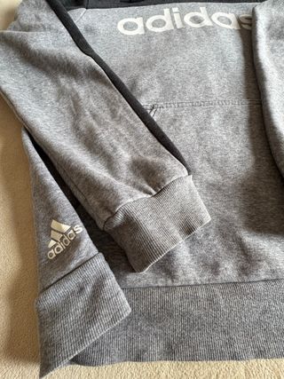 Sudadera Adidas Gris y Negra con Capucha