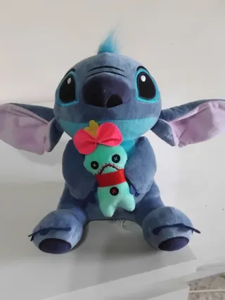 Peluche Stitch con Scrump