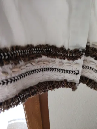 Cazadora Zara cruda con bordados