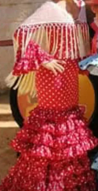 Traje de flamenca. Sólo una puesta.regalo mantonci