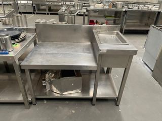 Mesa de trabajo acero inox con están de exposicion