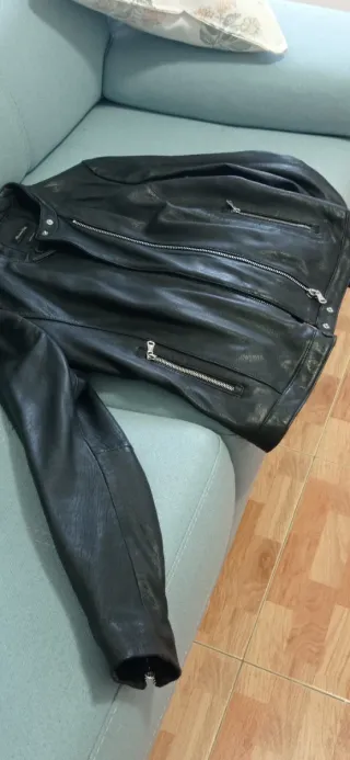 Chaqueta de piel napa negra