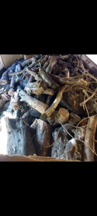 Se vende Leña para chimenea o barbacoa