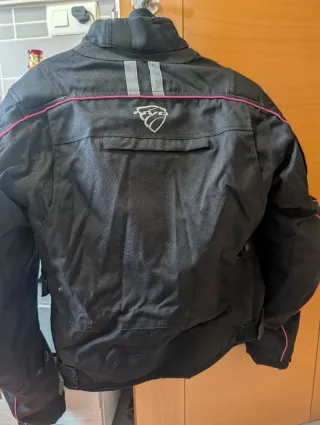 Chaqueta Moto Mujer Negra y Rosa