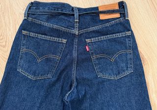 Pantalón culotte Levi's azul.