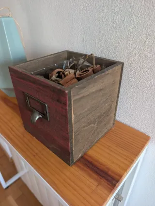 Caja decorativa de madera