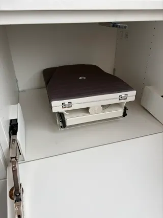 Asse da stiro pieghevole Emuca