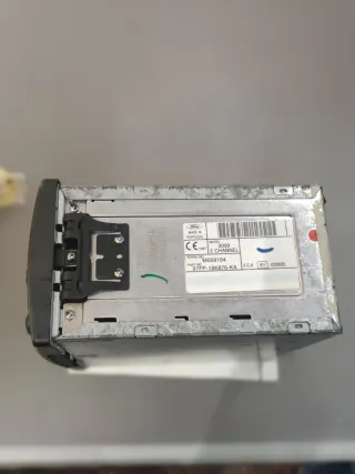 Radio Cassette Ford 3000