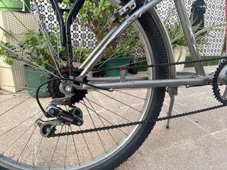 Bicicleta Cruiser Urbana con Cesta