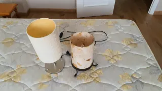 Dos lámparas de mesa