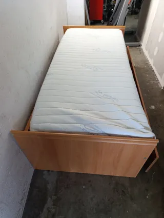 Cama nido de madera con colchón
