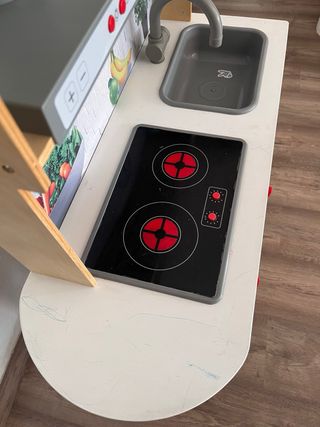 Cocinita de madera para niños