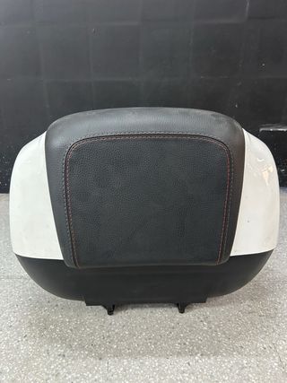 Maleta Piaggio Blanca 37L