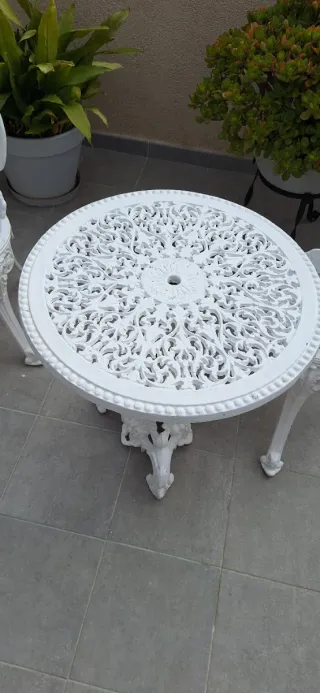 Mesa y 3 Sillas Hierro Forjado Jardín Blancas