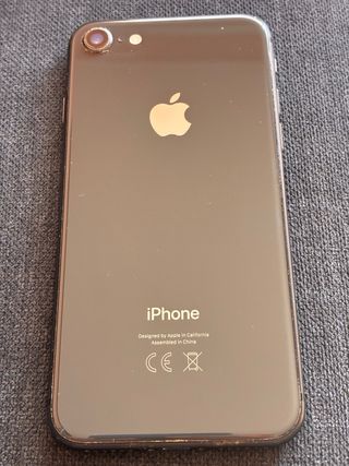 iPhone 8 128 GB color Space Gray. con caja y libre