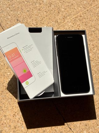 iPhone 8 128 GB color Space Gray. con caja y libre