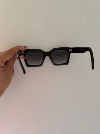 Gafas de sol cuadradas negras