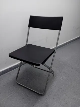 Sillas plegables IKEA negras (4 unidades)