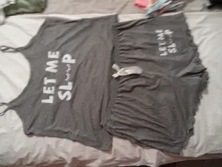 Conjunto pijama corto Let me sleep