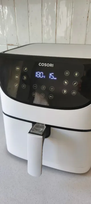 Freidora de aire Cosori blanca