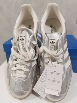 Adidas Gazelle Plata y Blanco