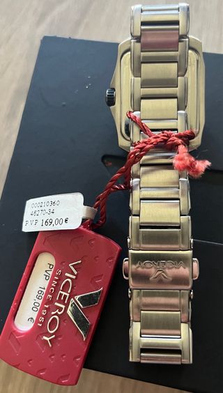 Reloj Viceroy Rectangular Negro y Plateado