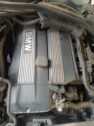 Motor BMW 520i E60 2004
