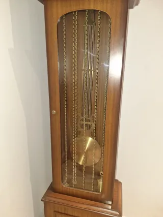 Antico orologio a carillon con storia