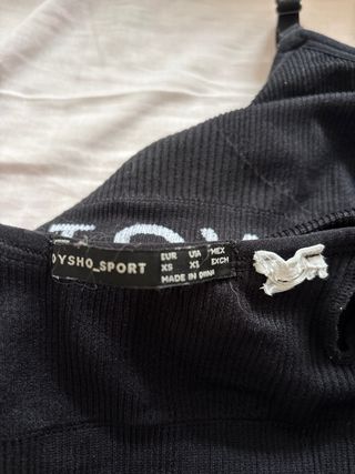 Top deportivo Oysho negro Talla XS