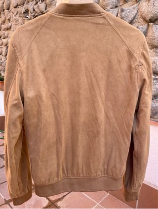 Cazadora de ante de Zara