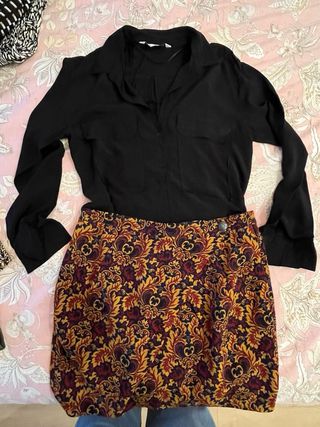 Conjunto falda y blusa estampado