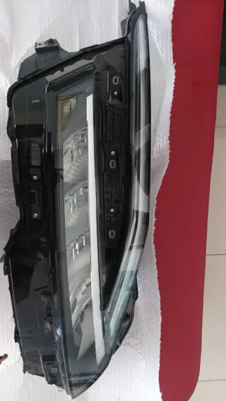 Faro Nissan Qashqai J12 LED DRL RH