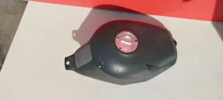-Honda CBR600 o CB600. Depósito gasolina