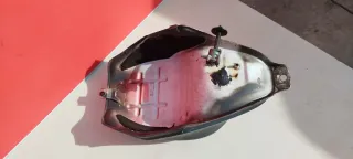 -Honda CBR600 o CB600. Depósito gasolina