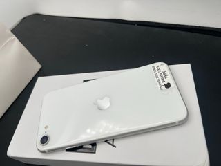 iPhone SE 2020 128GB BAT100%/  GARANTÍA ! CAMBIOS