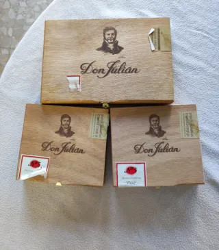 3 Cajas de puros vacías 2 pequeñas y una grande