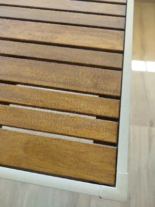 Mesa exterior madera y metal Ikea