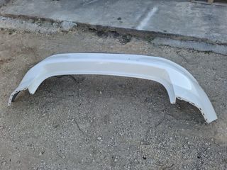 Paragolpes, salpicadero y consola central