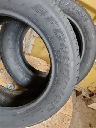 Vendo 2 Neumáticos de coche en buen estado